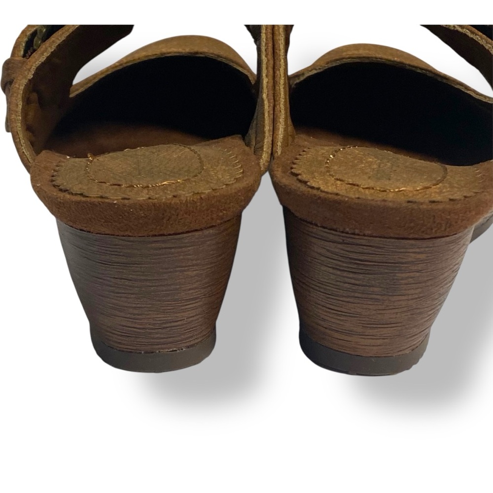 BareTraps Luna Brown Mule Size 6.5 Wedge Heel with Twisted Buckle Detail - Picture 7 of 10